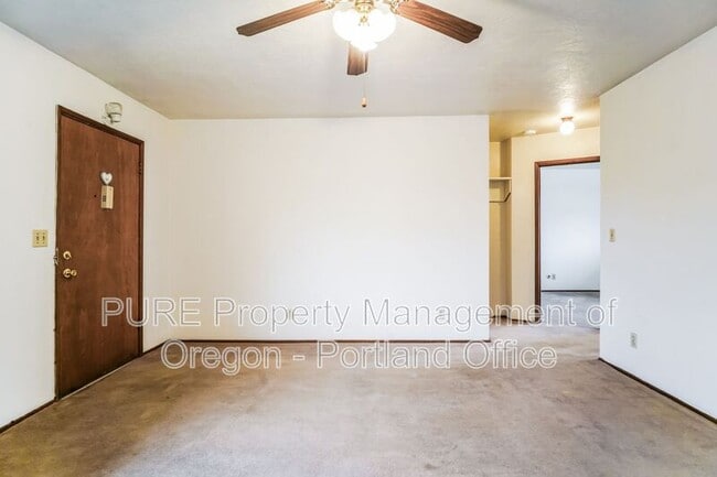 Building Photo - 8011 SE Otty Rd