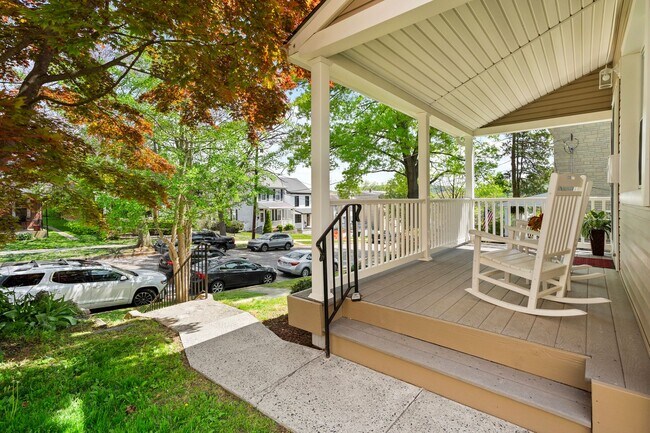 Building Photo - Charming Conshohocken Home | 2 Beds, 2 Baths, Finished Basement, Wine Cellar & 2 Parking Spaces