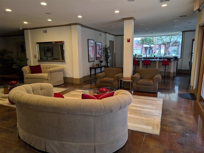 Building Photo - 2400 McCue Rd