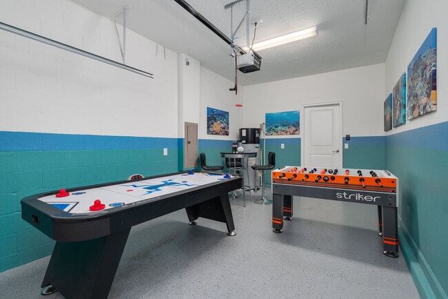 Building Photo - 1580 Tempo Ln