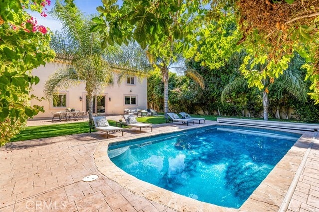 Building Photo - 16659 Addison St