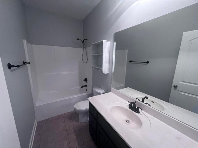 Building Photo - 516 Crepe Myrtle Loop