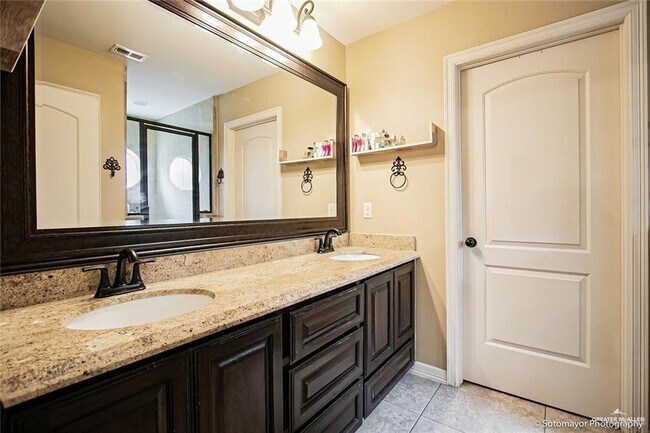 Building Photo - 23 West St