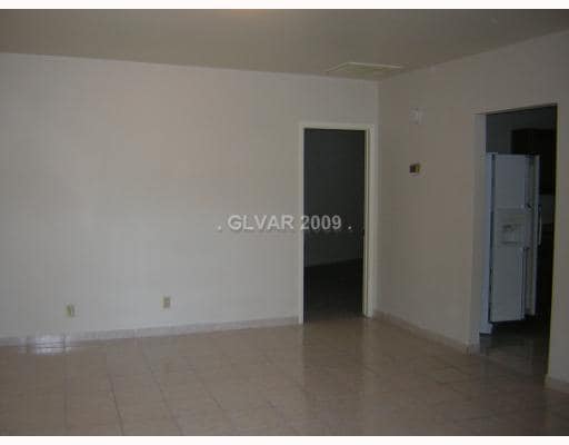 Building Photo - 211 Zinc St