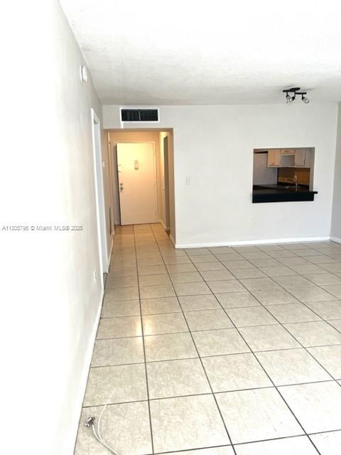 Building Photo - 2175 NE 170th St