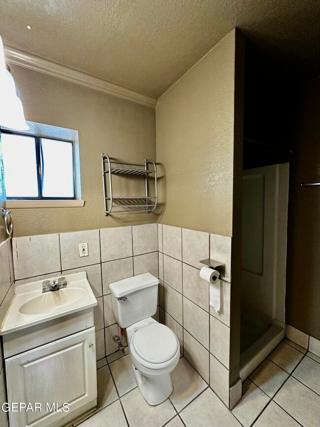 Building Photo - 618 Stewart Ct