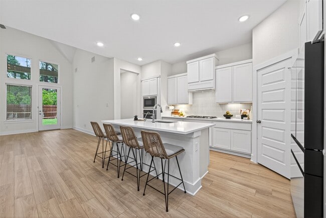 Building Photo - 24522 Keswick Vly Wy