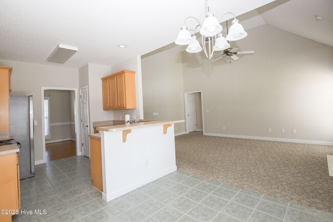 Building Photo - 102 Newington Way
