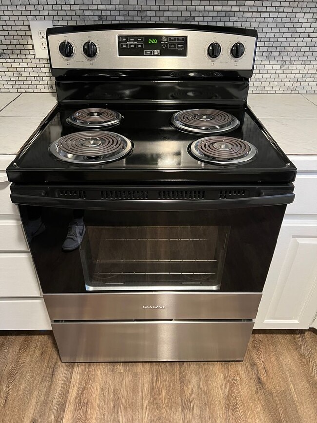 Building Photo - 328-328 E Wabash Ave