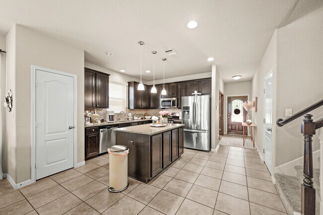 Building Photo - 9957 Spring Rock Ln