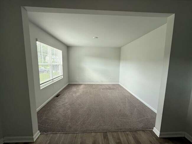 Building Photo - 7980 Uplands Dr