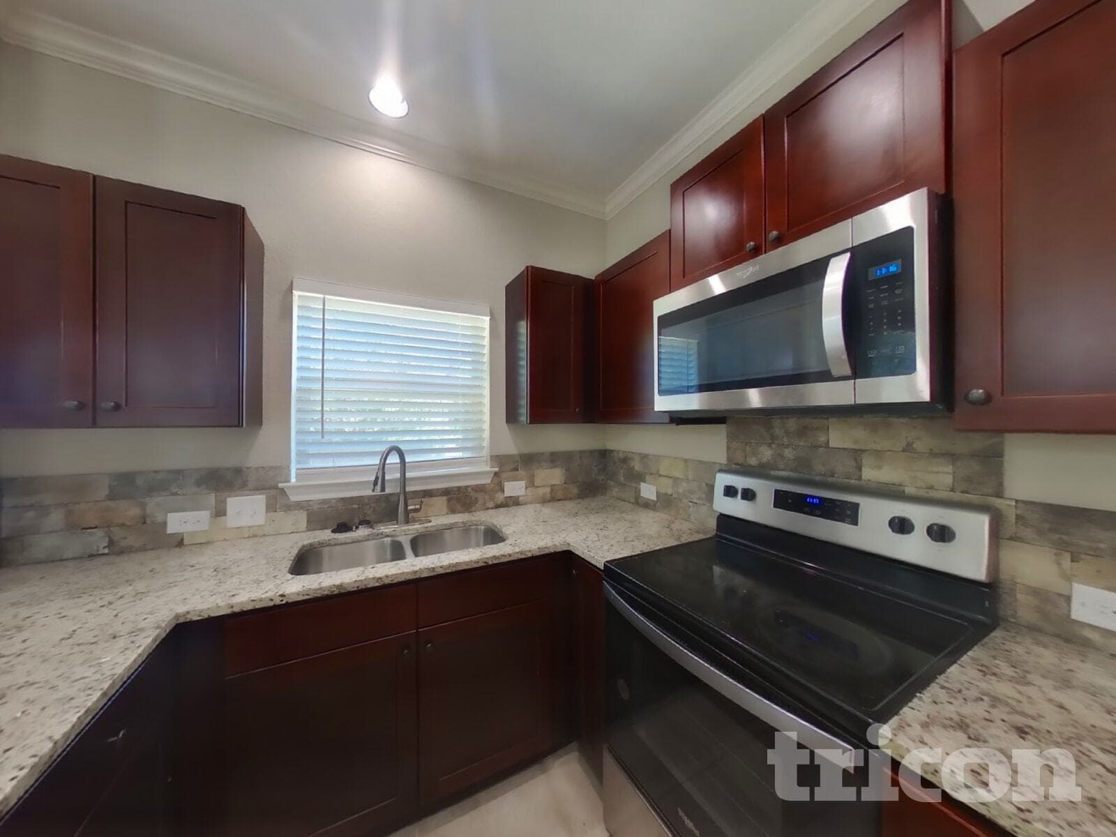 Building Photo - 4007 Anton Dr