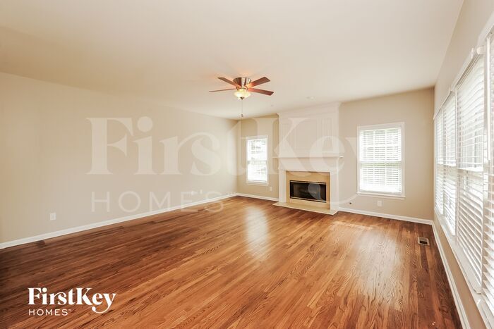 Building Photo - 2636-2633 3 Wood Dr