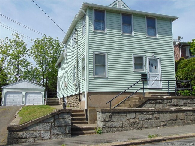 894 Highland Ave - 894 Highland Ave Waterbury Ct 06708 