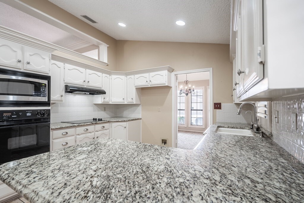 Building Photo - 103 Chukar Run