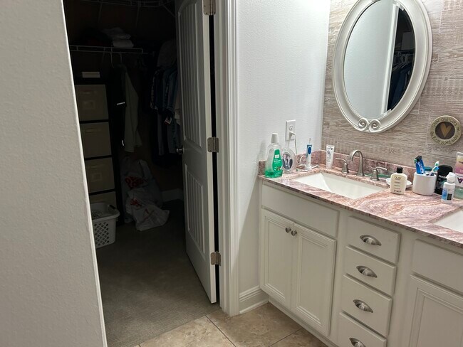 Master bath and closet - 11 Hemingway Ln