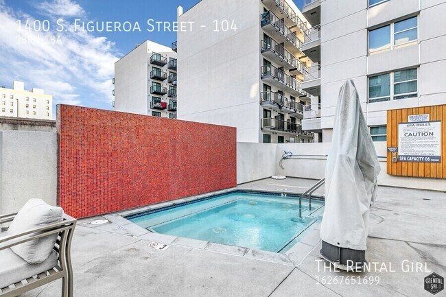 Building Photo - 1400 S Figueroa St