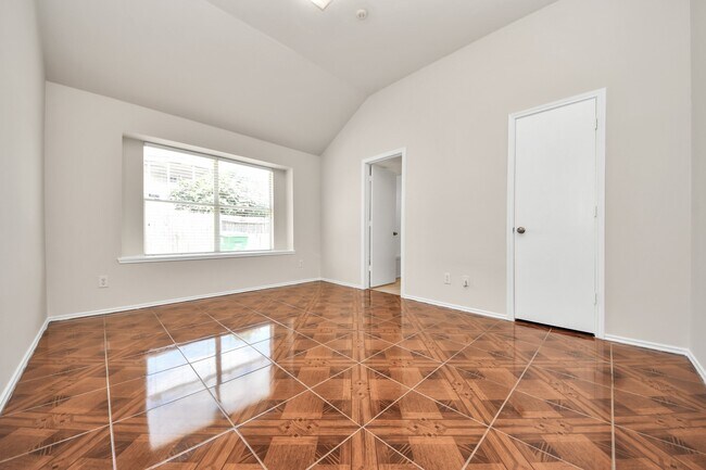 Building Photo - 12426 Magnolia Canyon