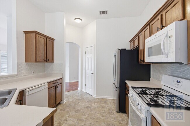 Building Photo - 1006 Buttercup Ct