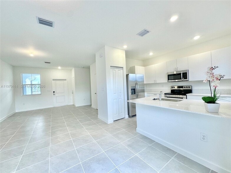 Building Photo - 16213 SW 288th Ter