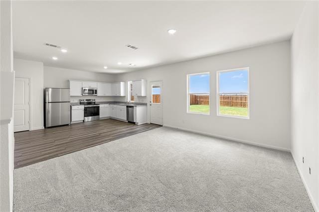 Building Photo - 5919 Sahara Dr