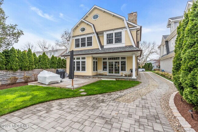 Building Photo - 218 Worthington Ave