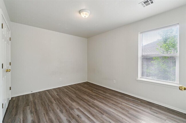 Building Photo - 2013 Cedar Meadow Ln