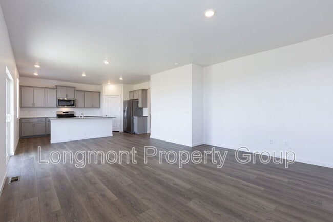Building Photo - 4206 Sandstone Dr