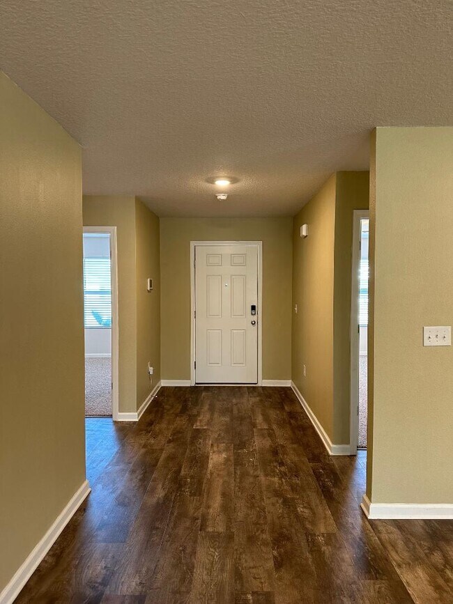 Building Photo - 3998 Whitetail Ln