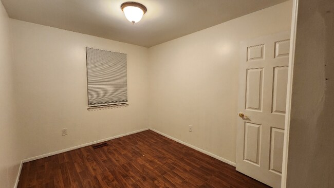 Building Photo - 1108 Riverboat Ct