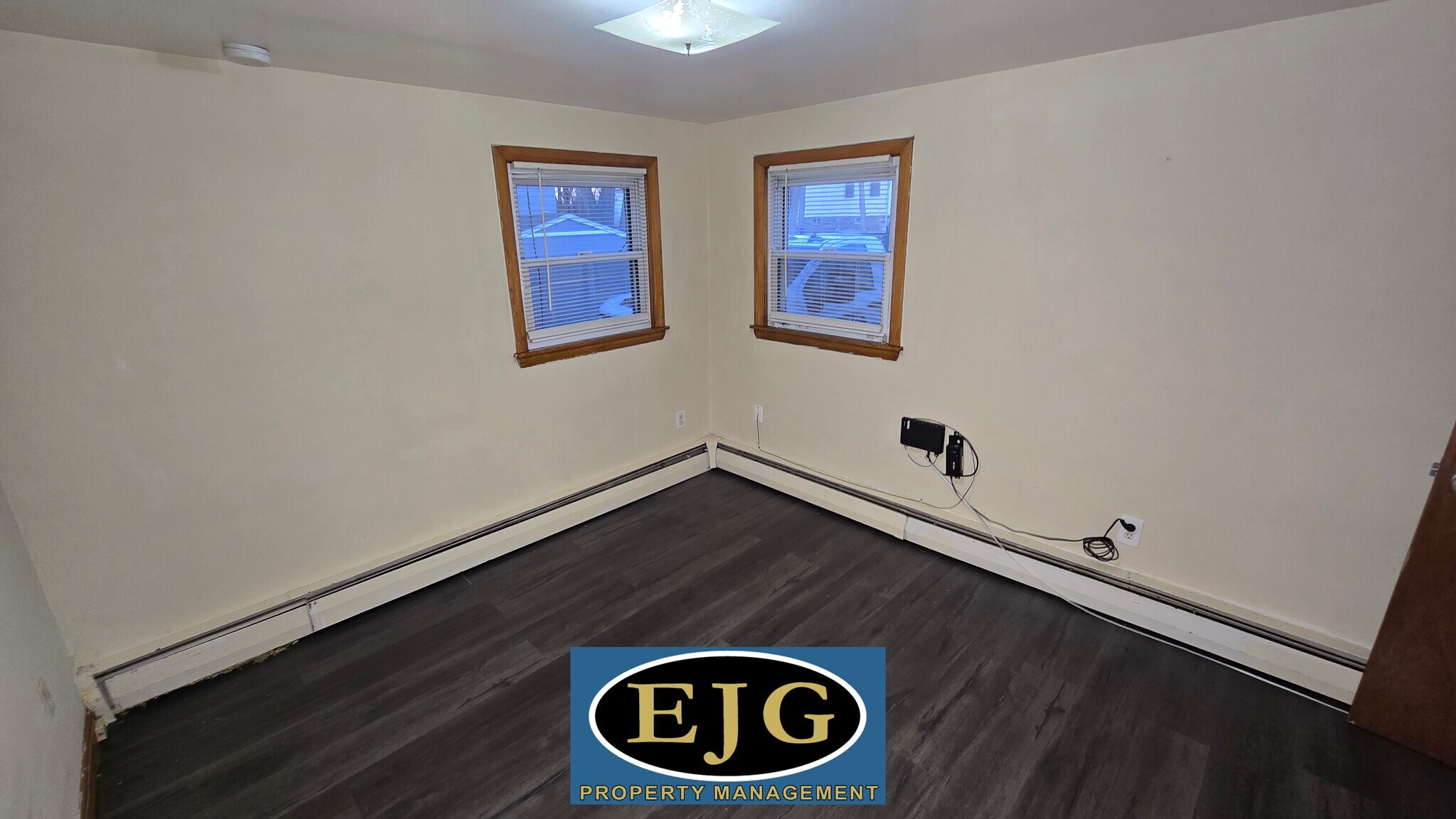 Building Photo - 18 Inglewood Ter