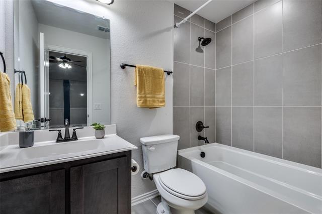 Building Photo - 8809 Conroe Dr