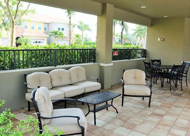 Building Photo - 10850 Alvara Point Dr