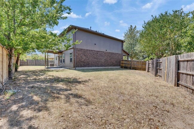 Building Photo - 9201 Sawyer Fay Ln
