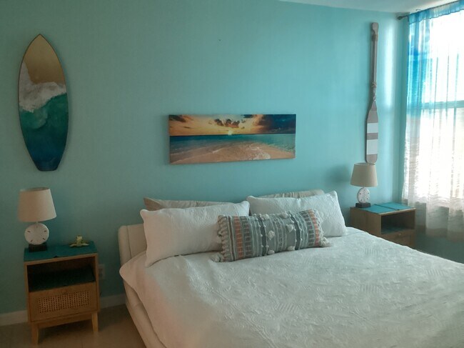 Building Photo - 1391 S Ocean Blvd