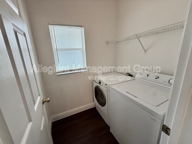 Building Photo - 608 Bluebill Ct