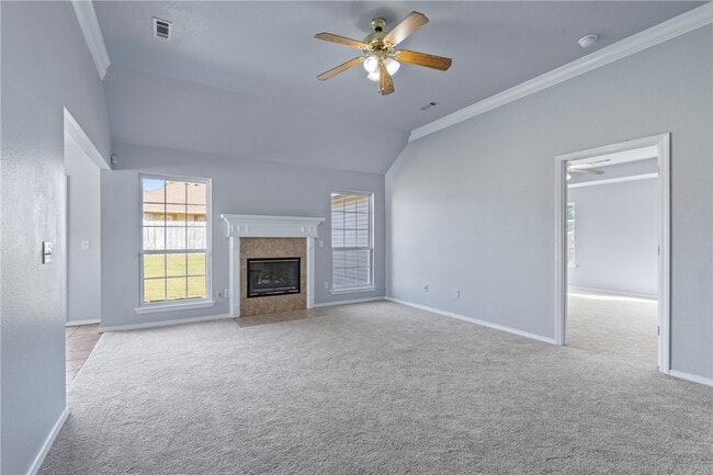 Building Photo - 607 Amanda Dr