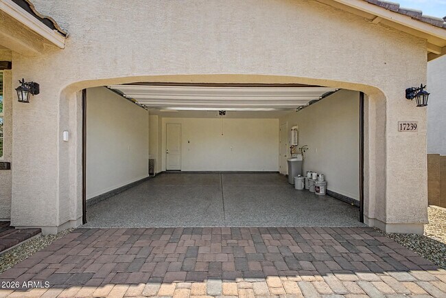 Building Photo - 17239 W Desert Sage Dr