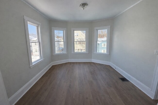 Building Photo - 21 Davis Rd