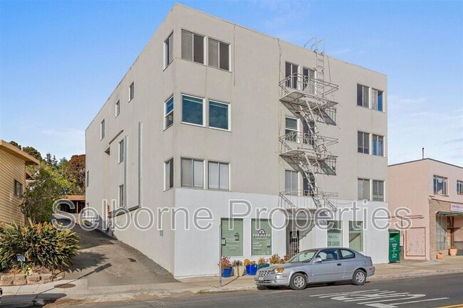 Building Photo - 369 Colusa Ave