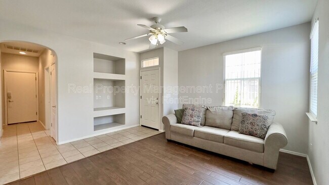 Building Photo - 643 W Casanova Ln