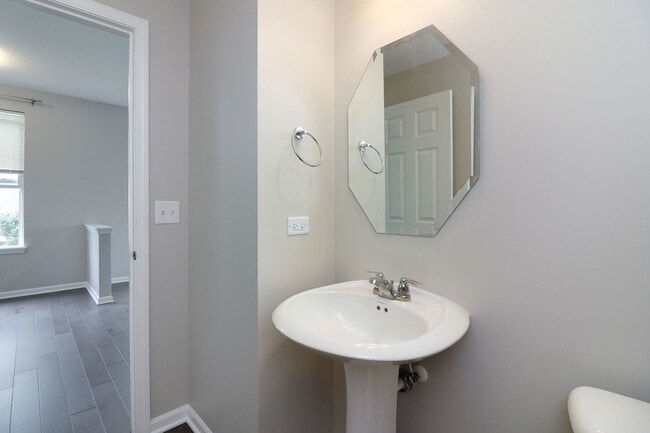 Building Photo - 4212 Calder Ln