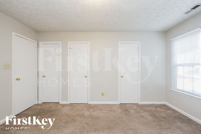 Building Photo - 5144 Stanhope Ln