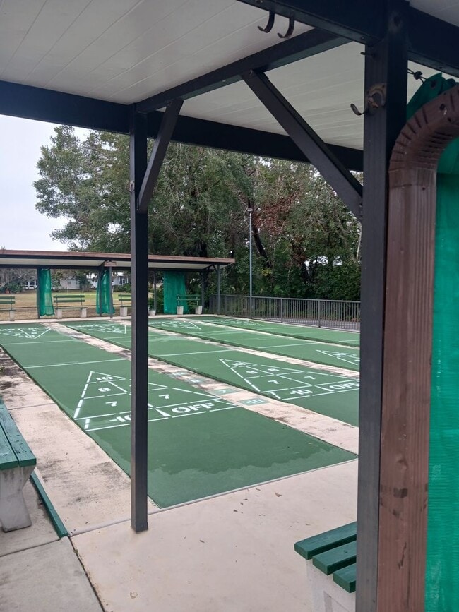 Building Photo - 2 Bedroom 2 Bathroom Home for RENT, Furbabies Welcome!