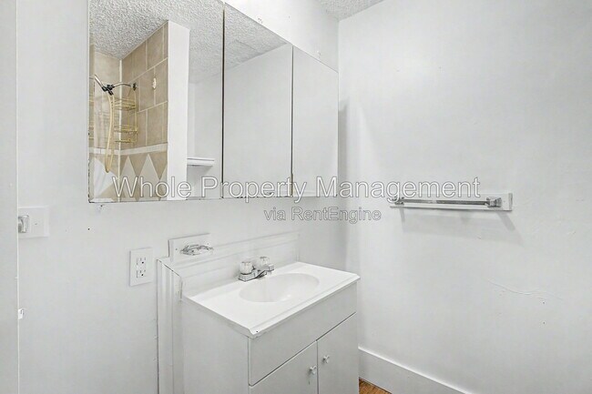 Building Photo - 5605 W 17th Ave