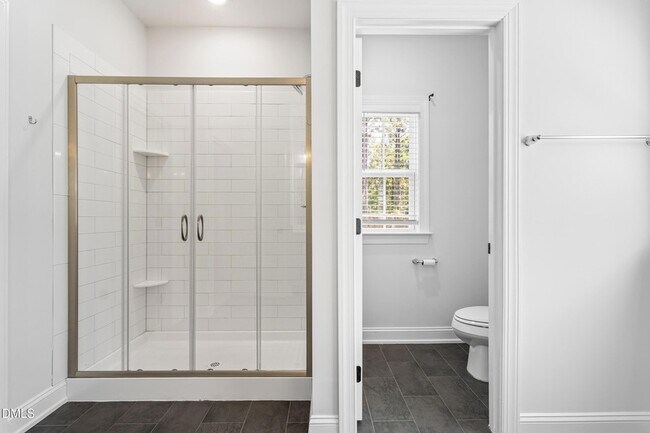 Building Photo - 148 E Battery Cir