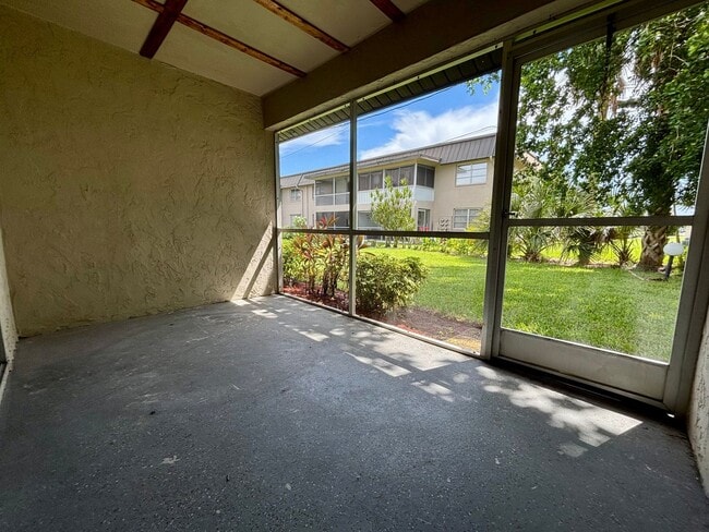 Building Photo - Recently Renovated Rental in Desirable Cap...