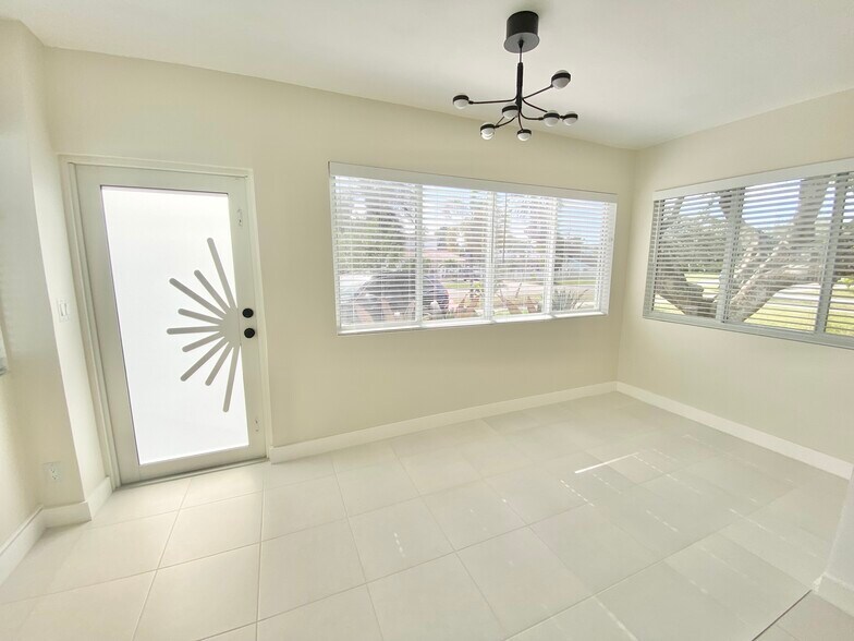 Building Photo - 1631 Liberty St