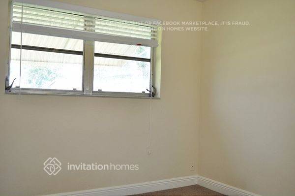 Building Photo - 1755 SW 37th Way