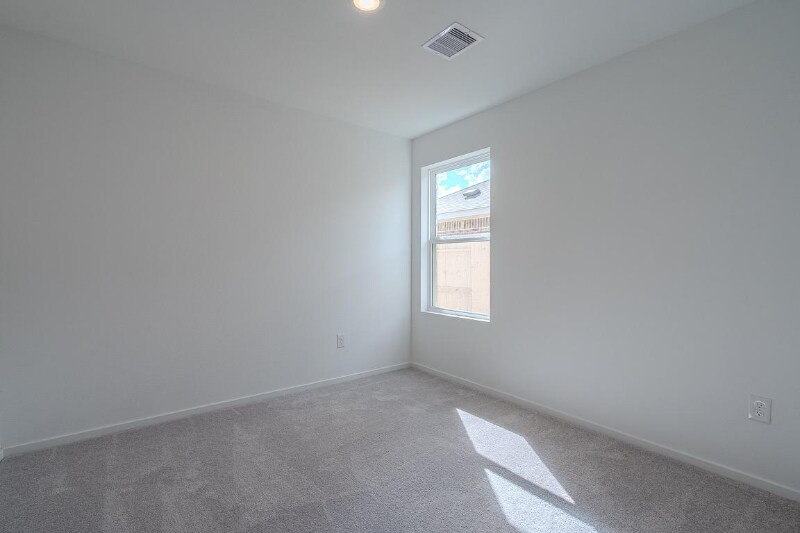 Building Photo - 6814 Flowering Ginger Ln